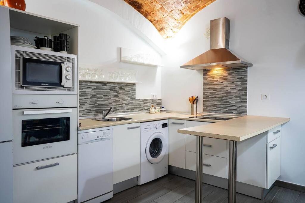 Apartmán El Castuo Centro Historico Con Parking Caces Exteriér fotografie